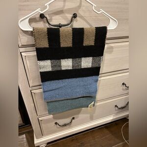 ❌❌ SOLD ❌❌ Burberry Blanket Sweater